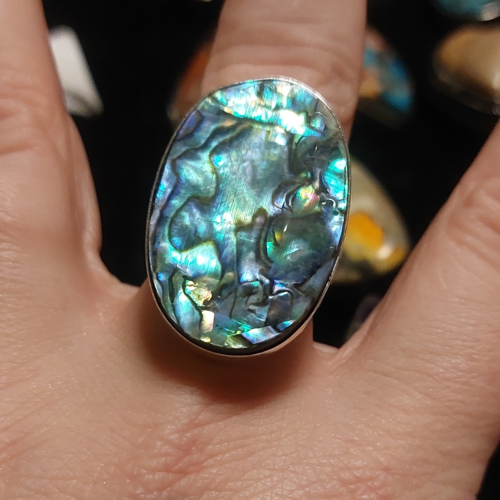 Giant Abalone Shell Ring Size 7.25 - Picture 3 of 6